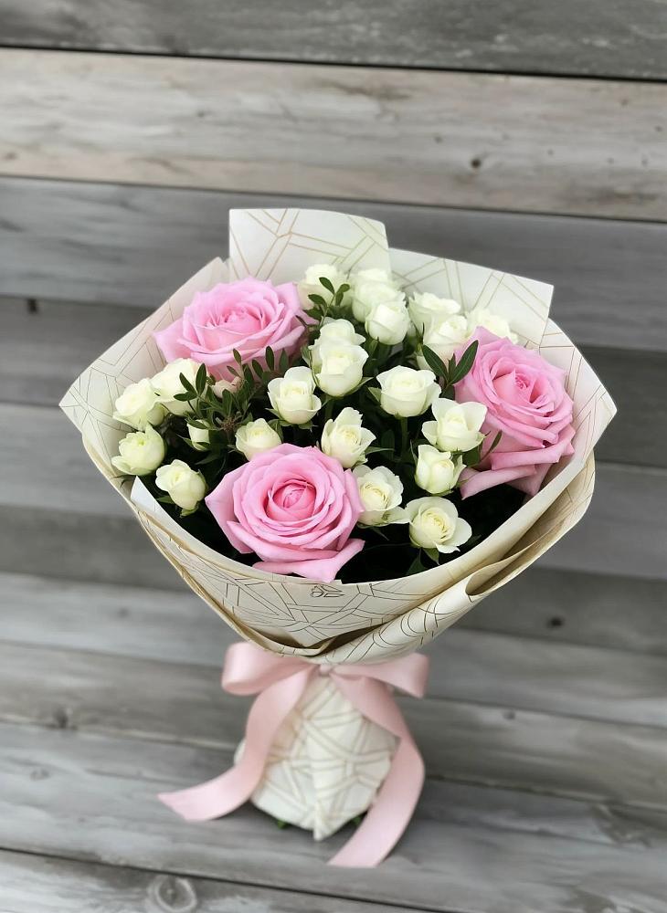 Букет цветов из: Розы в Новобейсугской