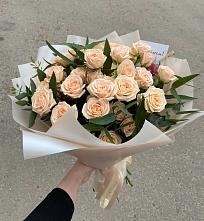 Букет Кремовые розы Латте в Новобейсугской