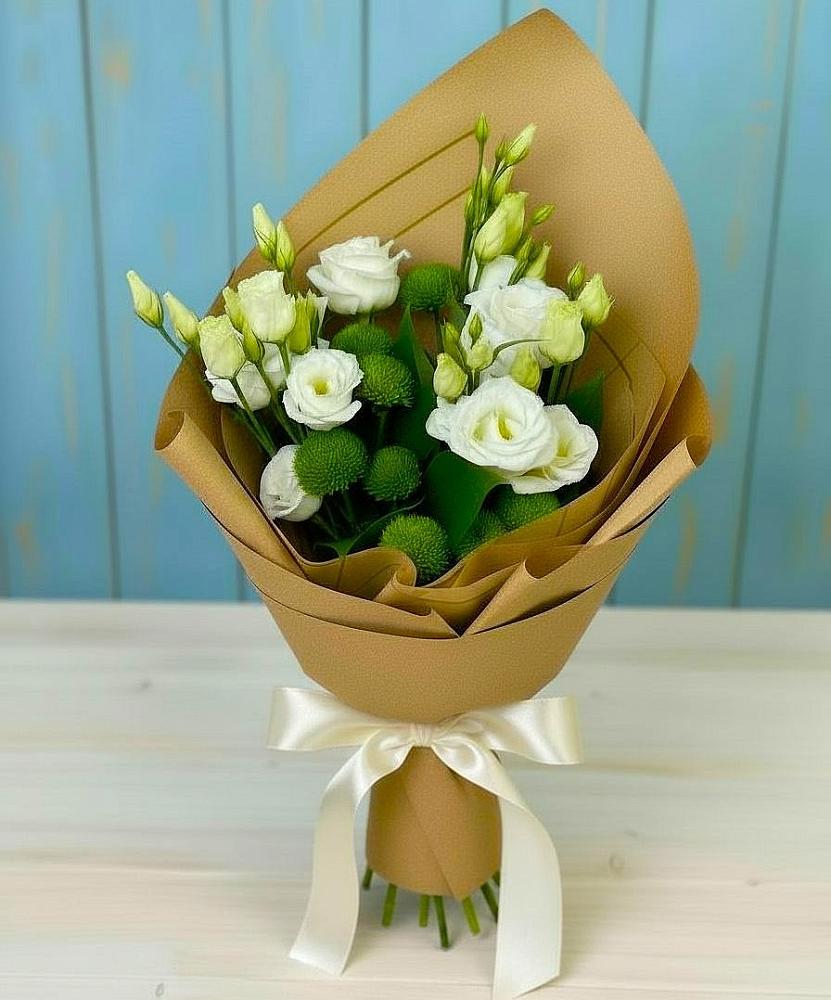 Букет цветов из: Хризантемы и Лизиантусы в Новобейсугской