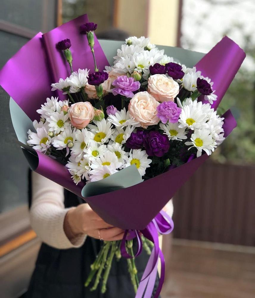 Букет цветов из: Хризантемы, Гвоздики и Розы в Новобейсугской